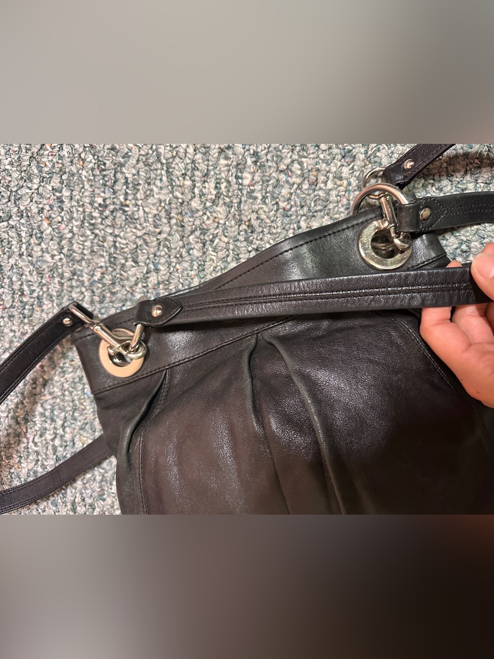 EUC Coach Y2K Ashley Hippie Bag F17605 Black Leather Pleated Shoulder Bag - Picture 7 of 14